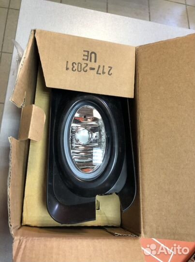 Противотуманная фара правая Хонда Аккорд 03-05