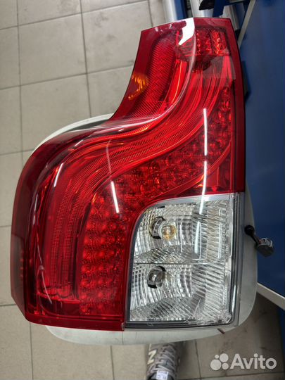 Фара задняя левая Volvo XC90