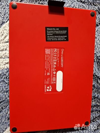Графический планшет wacom one by Medium Black/Red