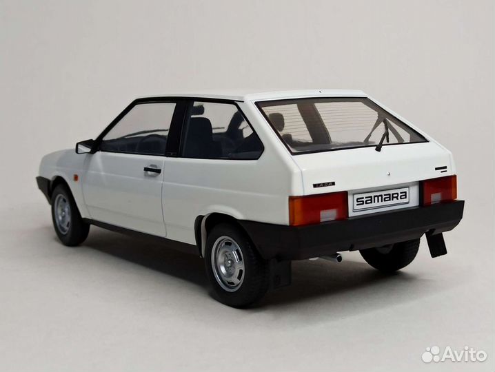 Ваз 2108 LADA Samara Белый 1:18