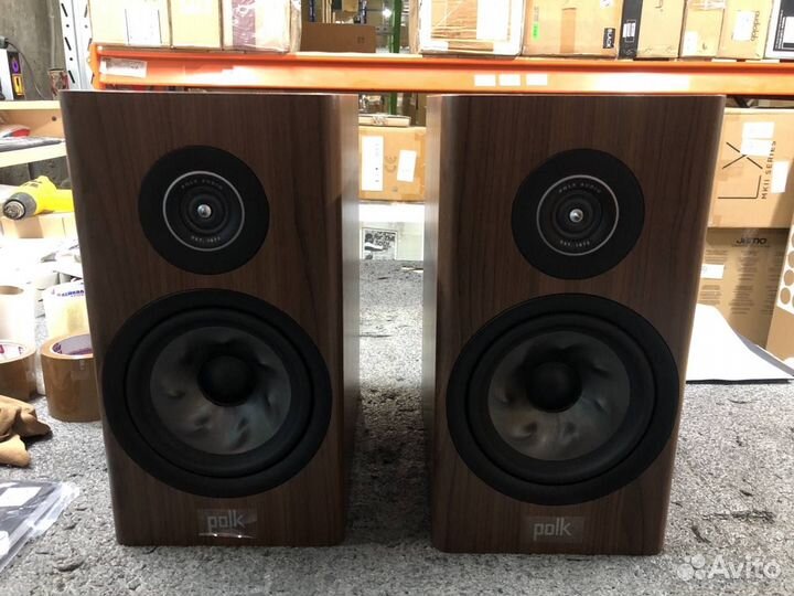 Полочная акустика Polk Audio Reserve R200 brown (а
