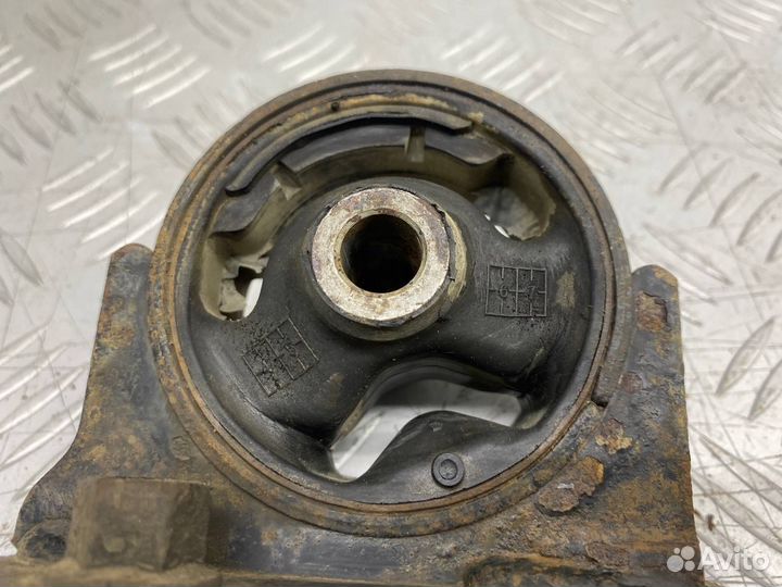 Б/У подушка двигателя (опора, кронштейн, крепление