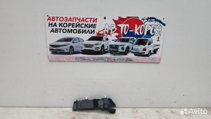 Кронштейн бампера Kia Cadenza 2009-2016