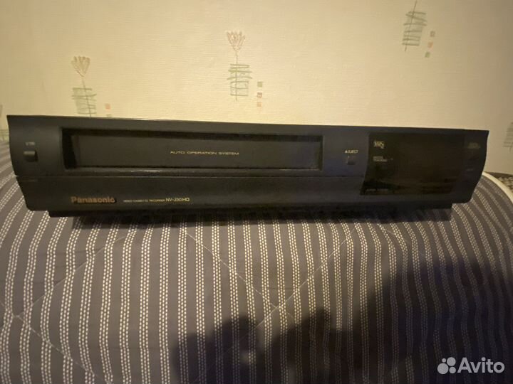 Видеомагнитофон Panasonic nv-j30HQ