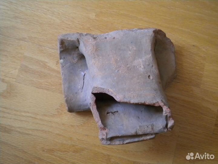 Старинный изразец 17-18 век 3шт.(цена разная)