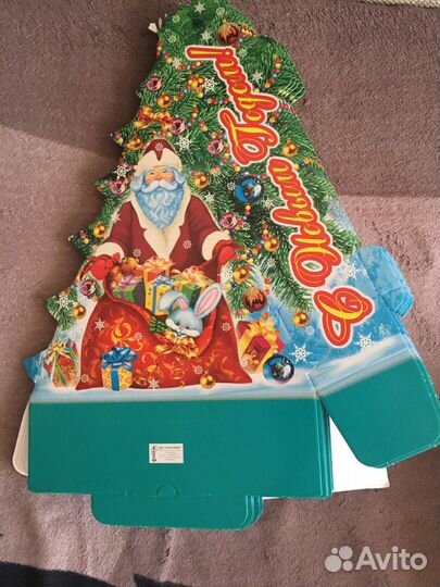 Картонная упаковка для новогодних подарков