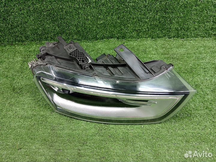 Фара правая Xenon VAG Audi Q3 8U 8U