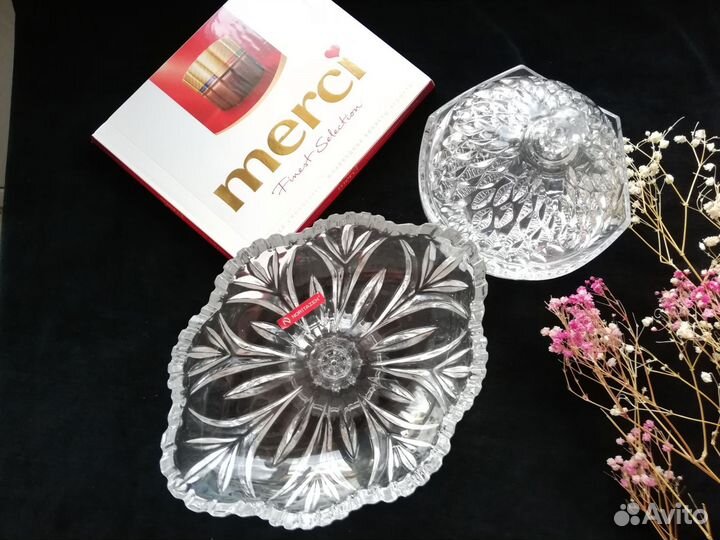 Фруктовница на ножке сахарница