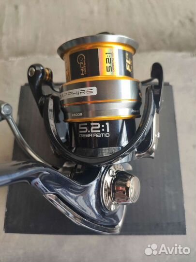 Катушка Favorite Sapphire 4000S