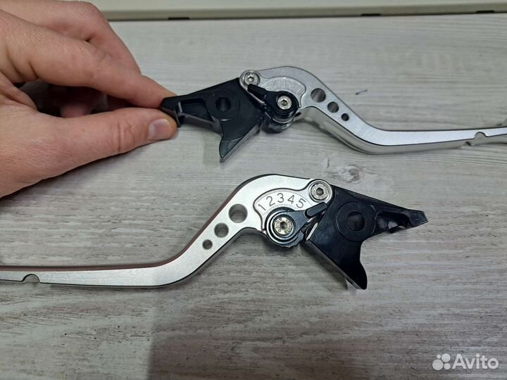 Рычаг тормоза и сцепления Suzuki AN650