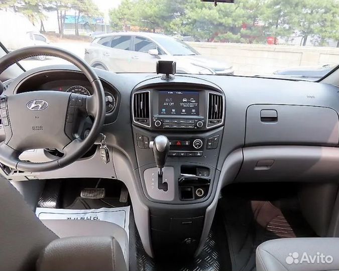 Hyundai Grand Starex 2.5 AT, 2019, 50 000 км