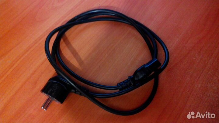 Кабель питания 220 В