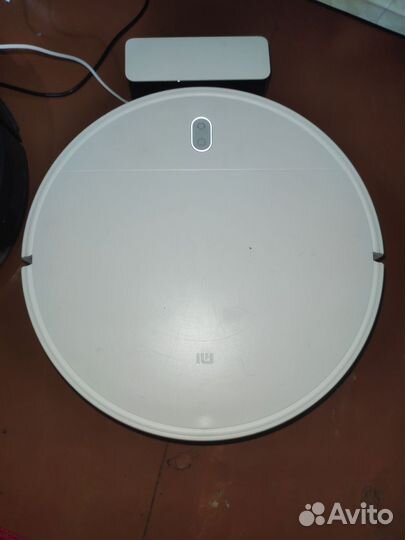 Робот-пылесос Xiaomi Mi Robot Vacuum Mop Essential