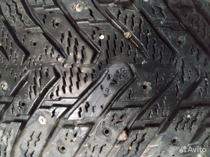 Nokian Tyres Hakkapeliitta 8 215/55 R17