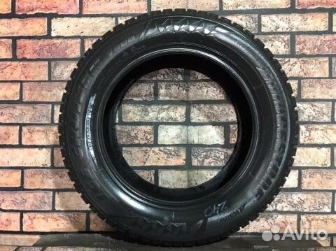 Bridgestone Ice Cruiser 7000 205/60 R16