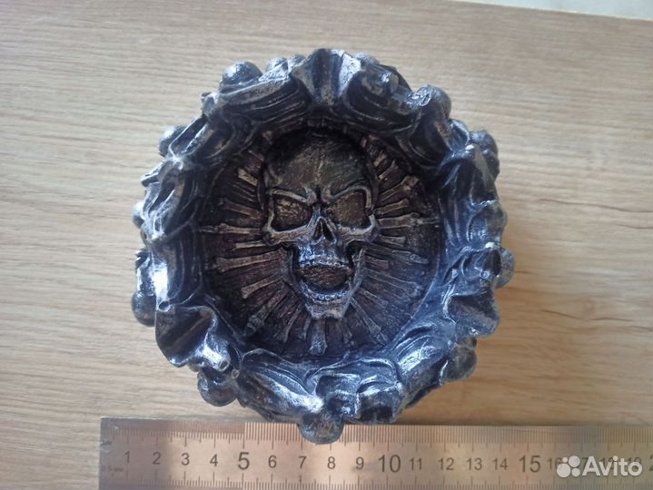 Пепельница Череп