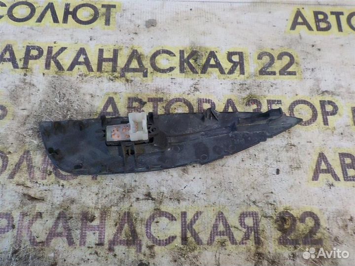 Кнопка стеклоподъемника Nissan X-Trail (T32) 2014