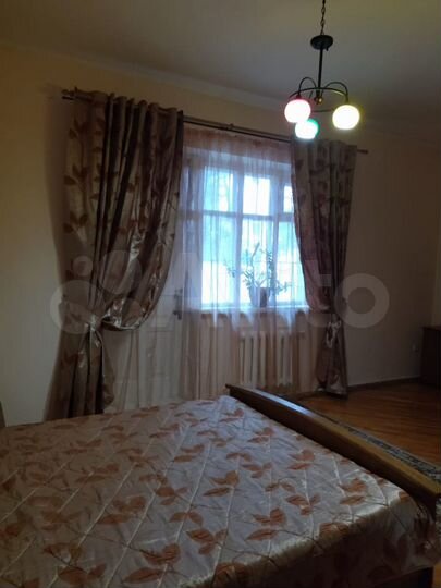 Дом 200 м² на участке 5 сот.