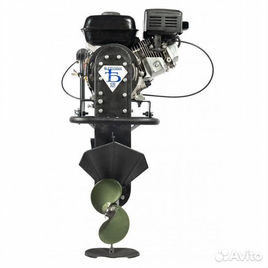 Лодочный мотор 