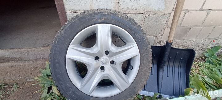 Зимняя резина на renault 205*55*16