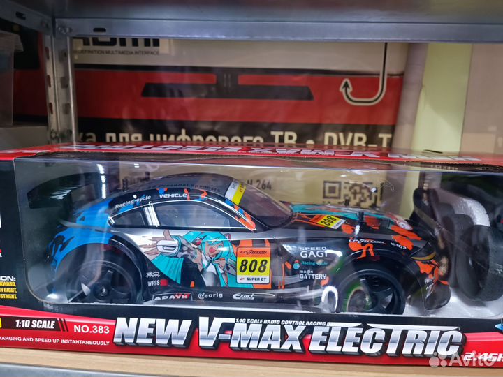 Машина для дрифта на радиоуправлении 1 к 10