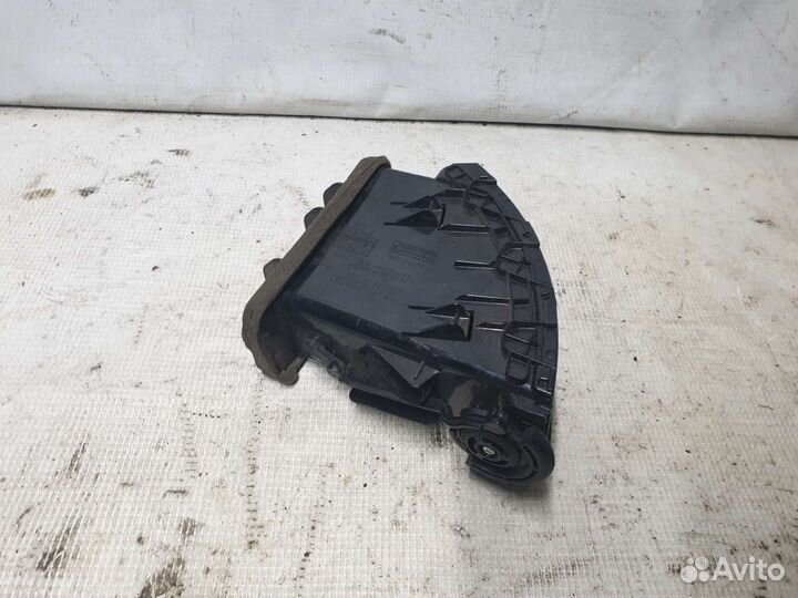 Дефлектор обдува салона левый Nissan Note E11