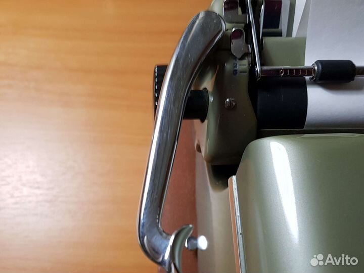 Печатная машинка Erika. Латиница