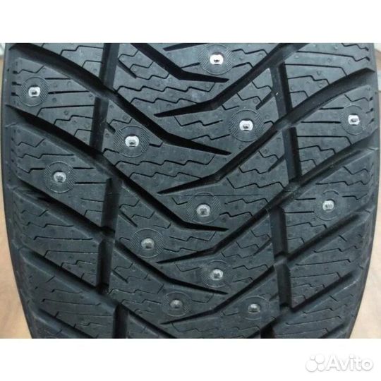 Yokohama IceGuard Stud IG65 215/55 R16 97T