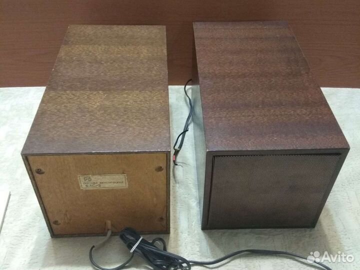 Ретро из ссср. колонки. винтаж