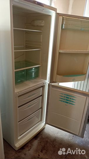 Холодильник Stinol