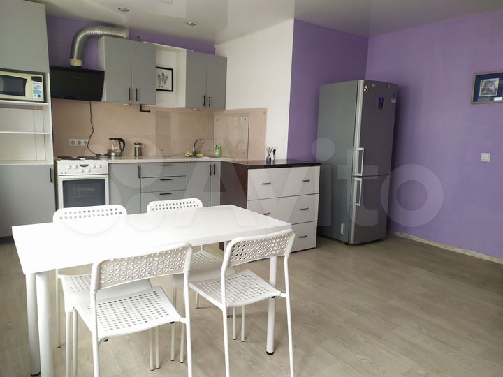 2-к. квартира, 60 м², 8/10 эт.