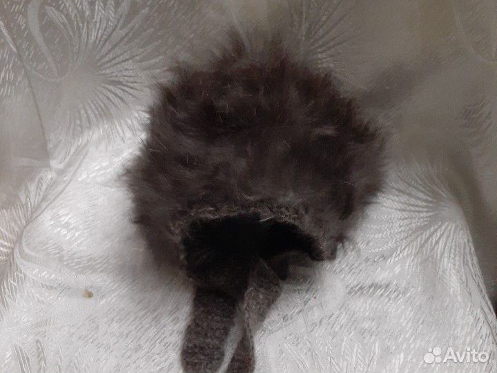 Пуховые шапочки на девочку