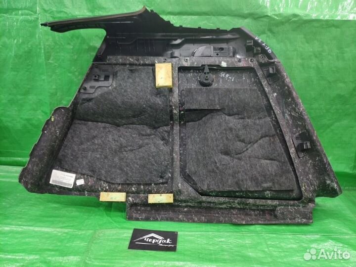 Обшивка багажника задняя левая Audi Q5 2008-2017