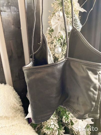 Топ женский экокожа