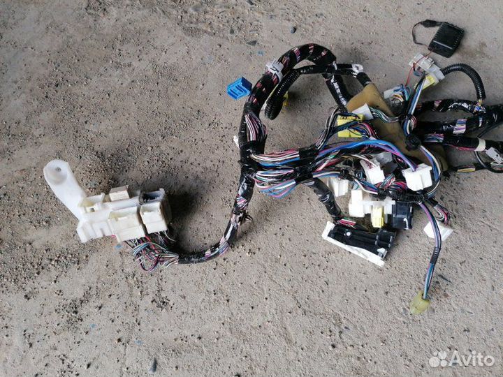 Коса под торпедо Toyota Allion ZZT245 1zzfe 2006