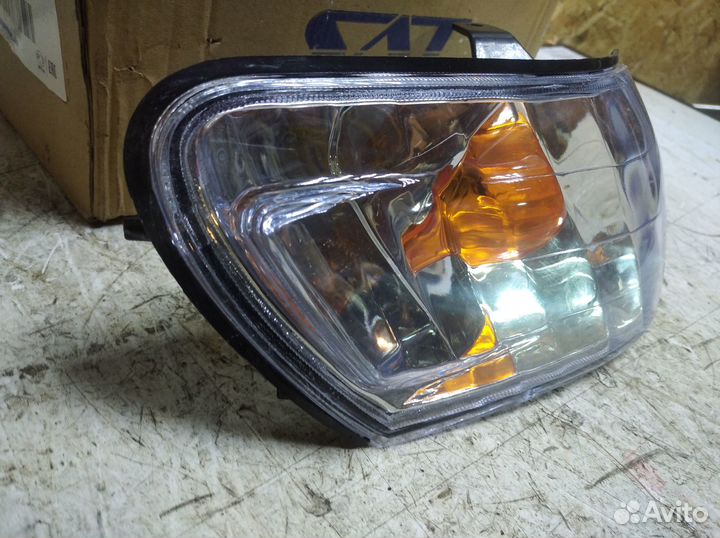 Габарит правый Toyota Corolla AE100 1997-2002