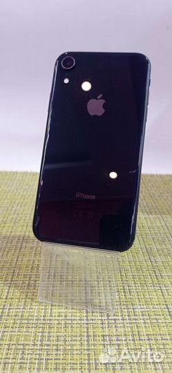 iPhone Xr, 64 ГБ