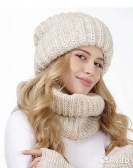 Шапка для девочки новая