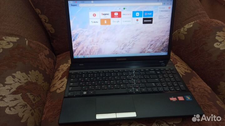 Ноутбук Samsung процессор AMD A6 память 6гб