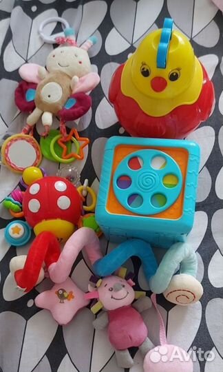 Мобиль на кроватку tiny love,игрушки в подарок