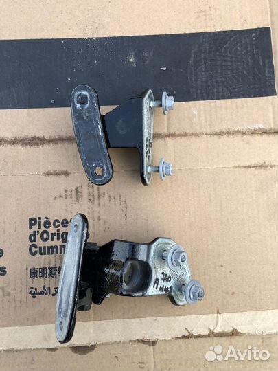 Петли задней правой двери GLE W167 V167 X167