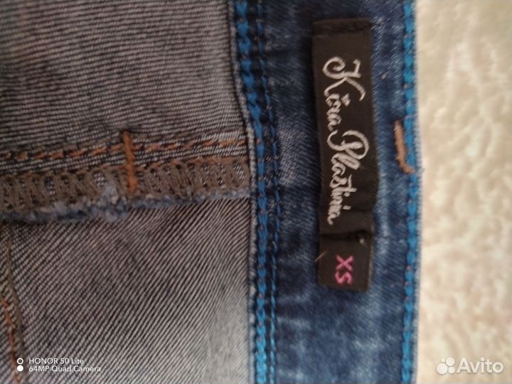 Джинсы узкие