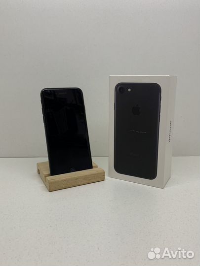 iPhone 7, 32 ГБ