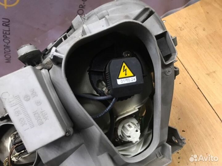 Фара передняя правая Mercedes S-Class W220 2001