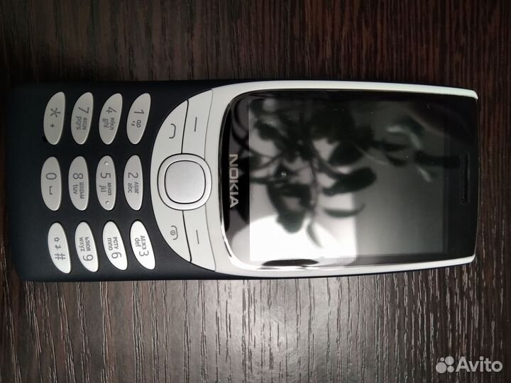 Nokia 8210