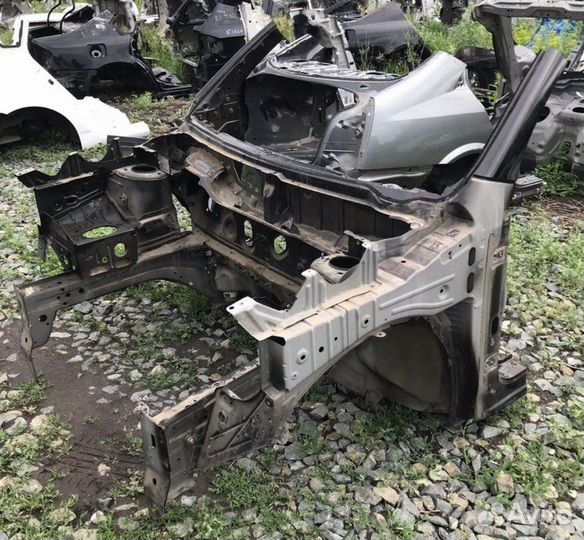 Часть кузова (передняя) Nissan X-Trail NT31 MR20DE