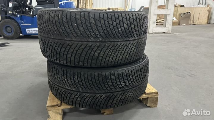 Michelin Pilot Alpin 5 275/45 R21 и 315/40 R21