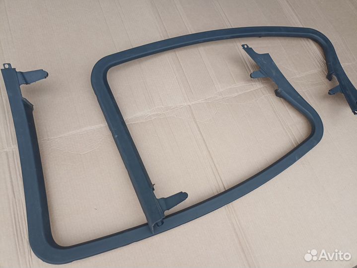 Накладка рамка задней двери Chevrolet Cruze J300