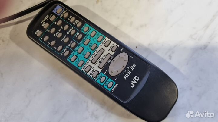 Видемагнитофон JVC HR-J748