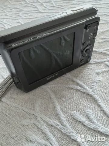 Sony Ceber-shot DSC-S2000